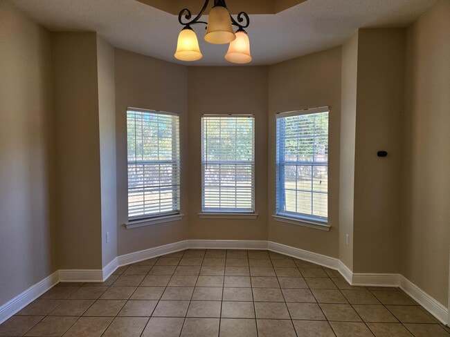 Building Photo - 6320 Luckey Ln