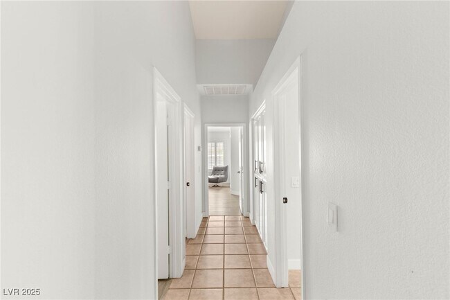 Building Photo - 3870 Cotillion Ct