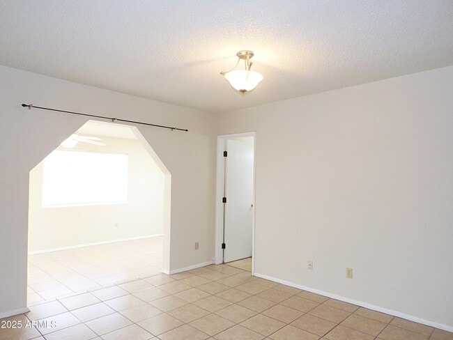 Building Photo - 201 Terra Dr