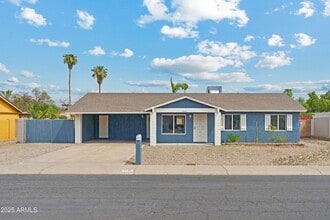 Building Photo - 4740 W Columbine Dr