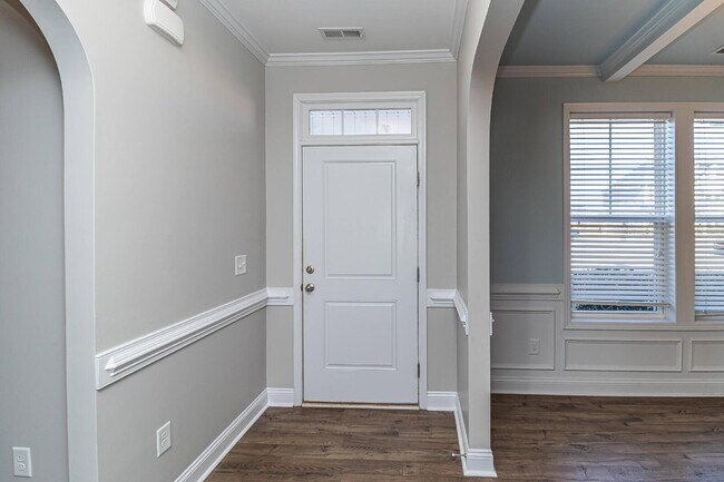 Building Photo - STUNNING & SPACIOUS! GANDER LAKE 4 BR | 3 BA IN PIKEVILLE SCHOOL DISTRICT *LAWN CARE INCLUDED!*