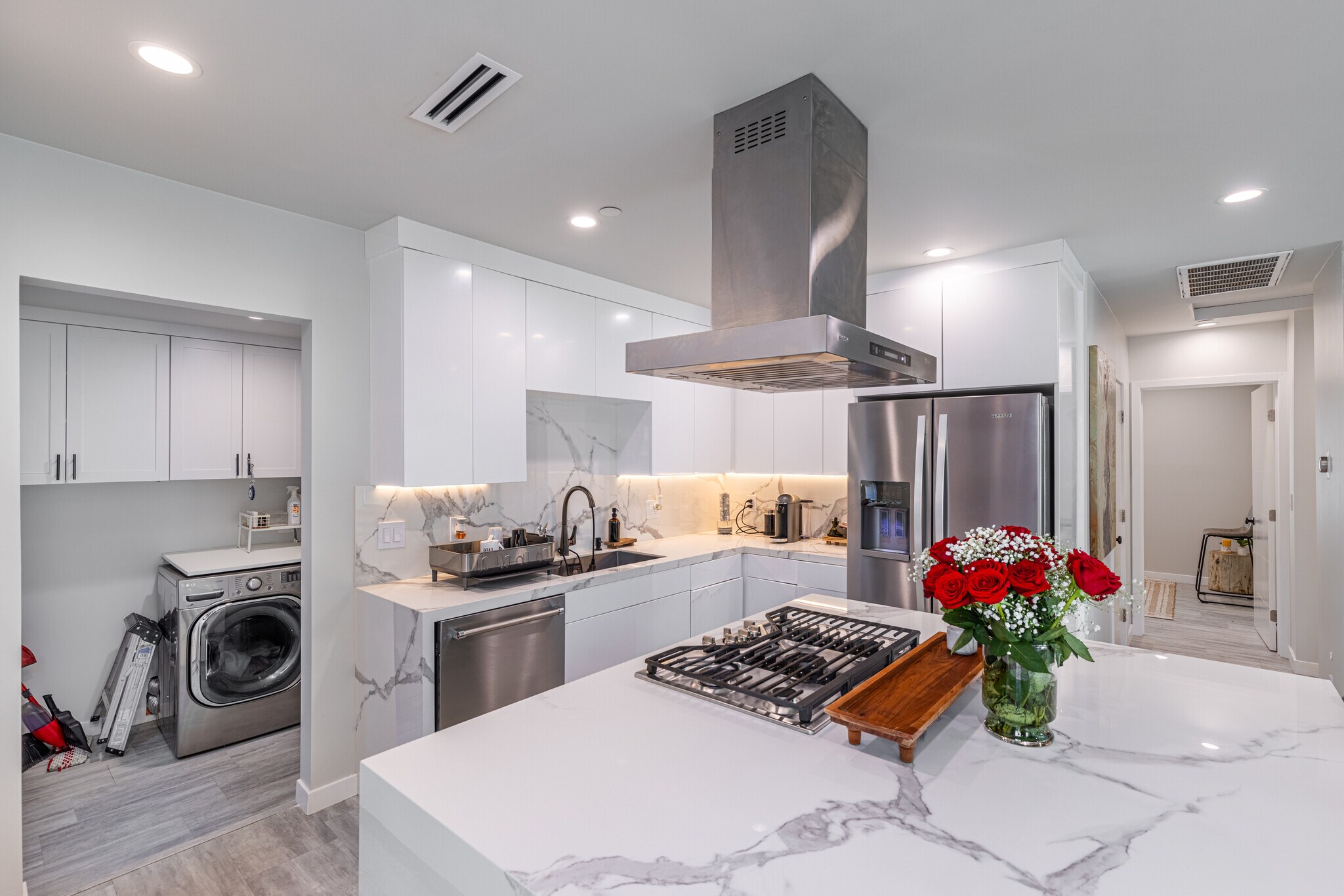 Building Photo - 8141 Hinds Ave