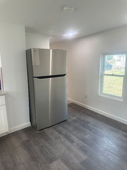 Building Photo - 46 Lincoln St