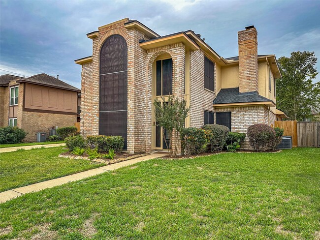 Building Photo - 1914 Hickory Lawn Dr