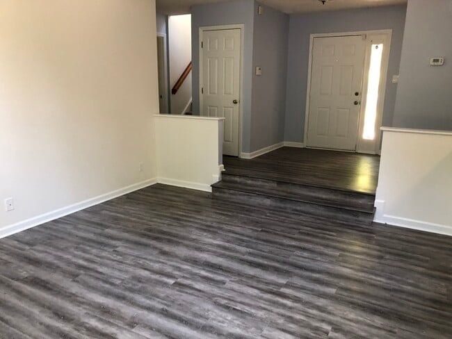 Building Photo - 4328 Pin Oak Dr