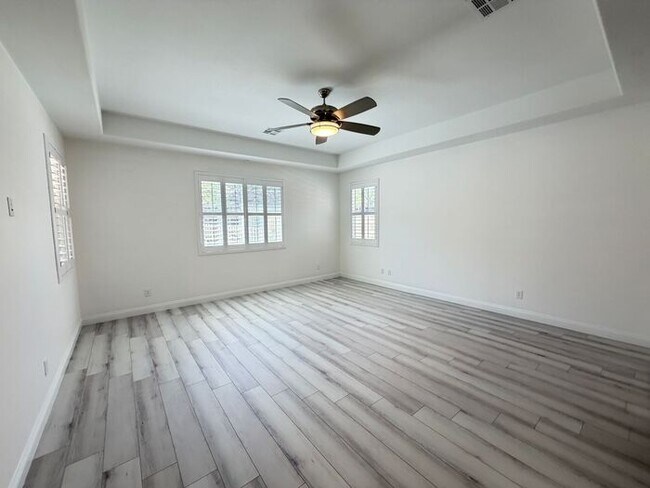 Building Photo - First Show: The first open showing is on 6/4 at 4PM. Please be prompt. We will be processing any ...