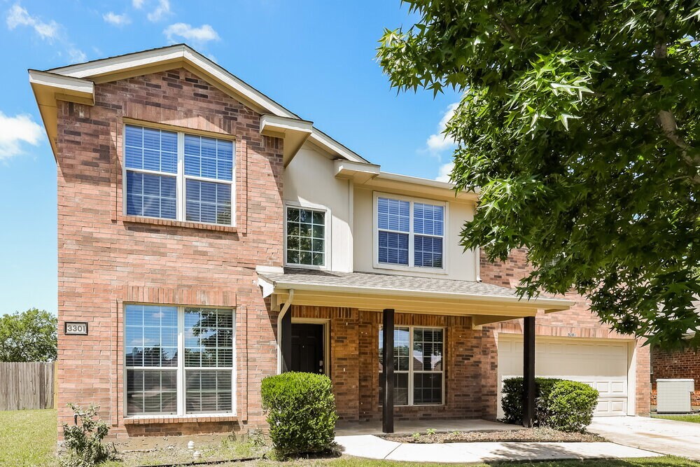 Building Photo - 3301 Doris Dr