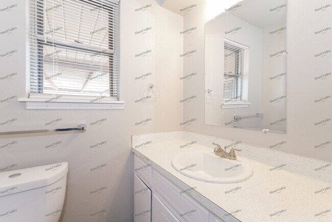 Building Photo - 1424 SW 60th St