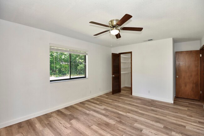 Building Photo - 40 River Ridge Trail