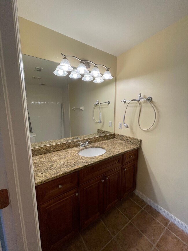 Building Photo - 4287 Bellasol Circle Loop