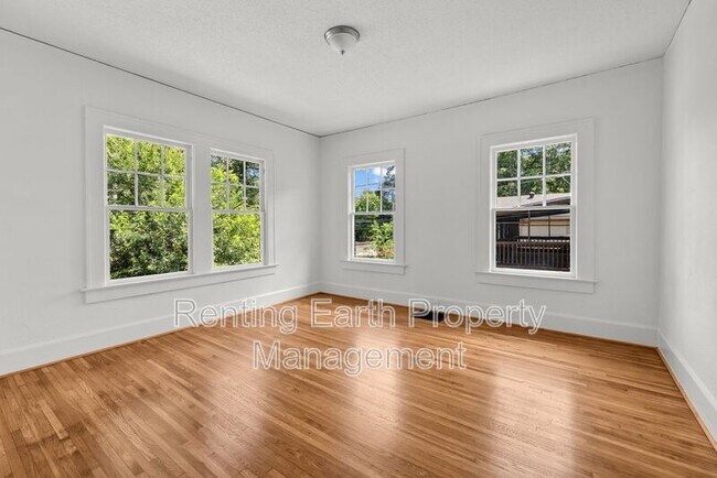 Building Photo - 1420 44th St Ensley
