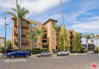 Building Photo - 1401 S St Andrews Pl