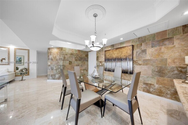 Building Photo - 3200 N Ocean Blvd