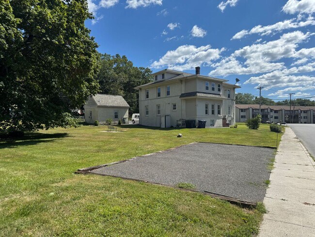 Building Photo - 106 Arlington Ave