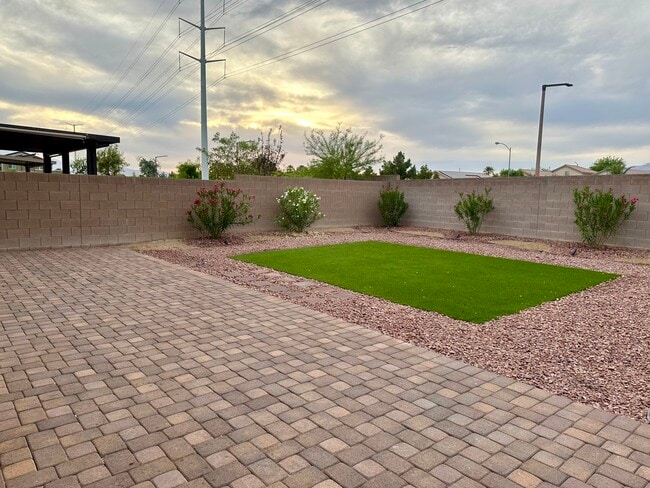 Building Photo - 3816 Antilia Ave