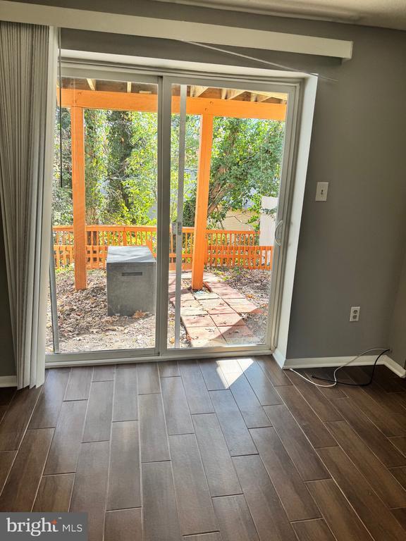 Building Photo - 102 Essex St