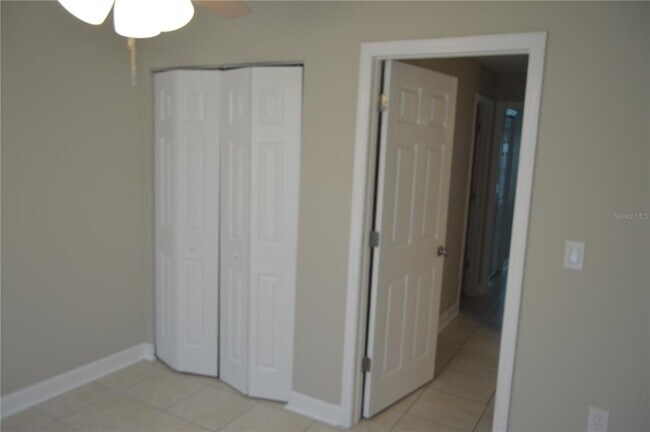 Building Photo - 2849 Stillwell Ct