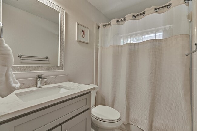 Building Photo - 10 E Sterling Pond Cir