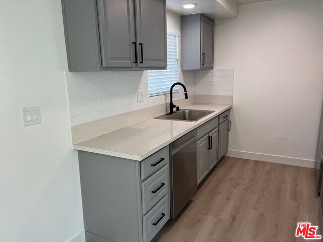 Building Photo - 1303 Beryl St