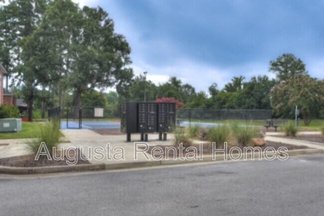 Building Photo - 2515 Ctr W Pkwy