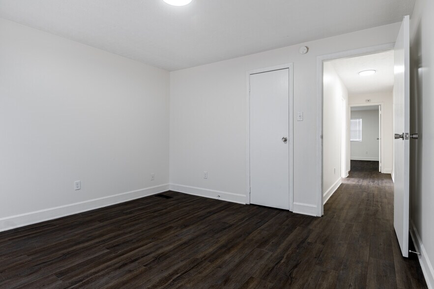 Building Photo - 408 E Beecher St