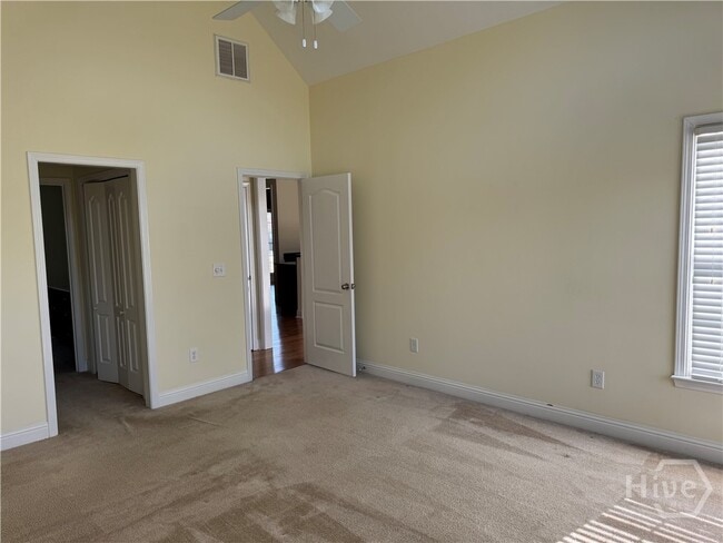 Building Photo - 1040 Willowynd Point