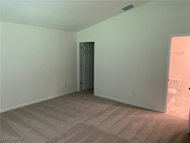 Building Photo - 4360 Longwell Ln