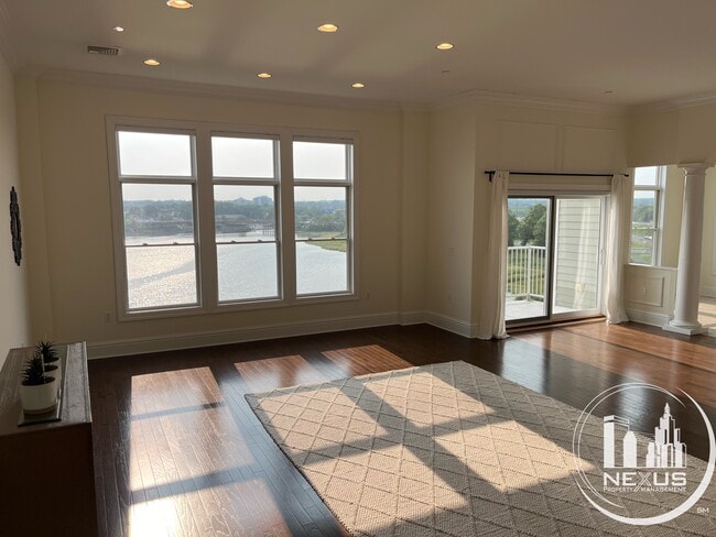 Primary Photo - 200 Harbour Close