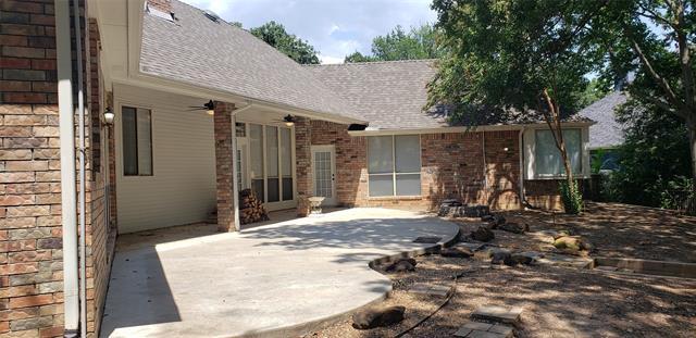 Building Photo - 7451 Lake Ridge Rd