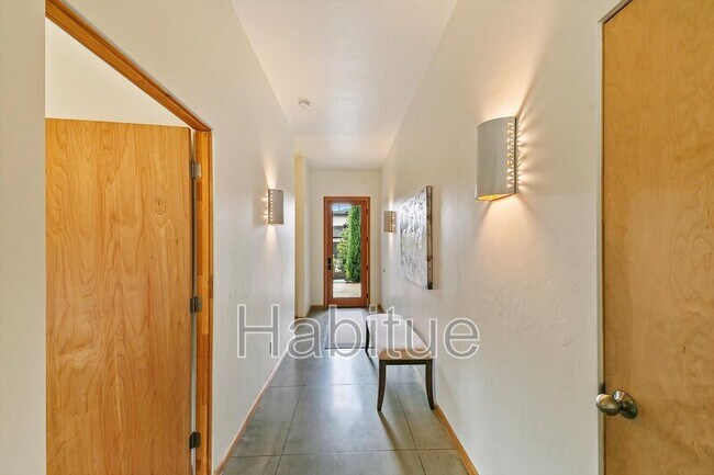 Building Photo - 6172 N Pierce Park Ln