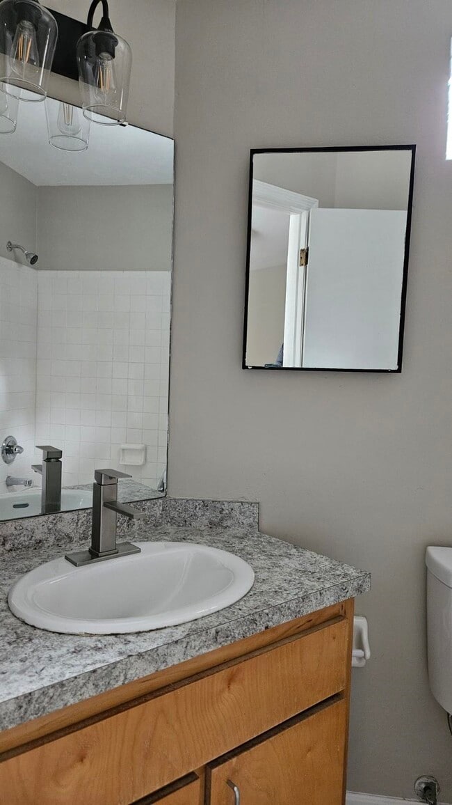 Building Photo - 1998 Nicklaus Dr