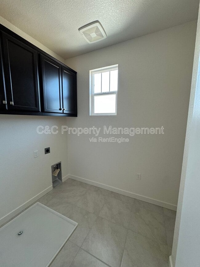 Building Photo - 5339 Shenandoah Vly Ln