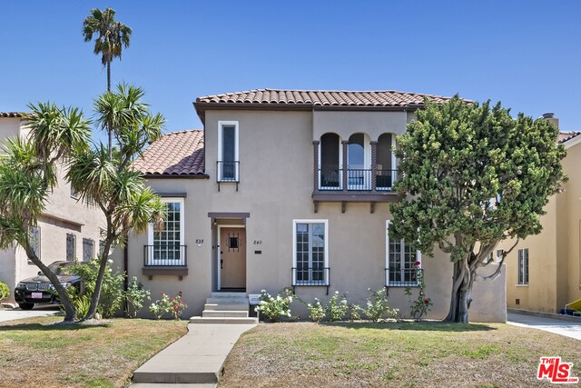Building Photo - 838 S Curson Ave