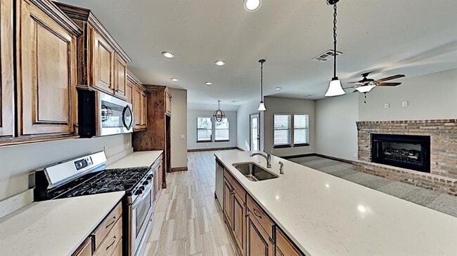 Building Photo - 7069 Hidden Trail Ln