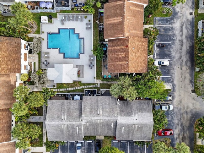 Building Photo - 1921 NE 15th Ave