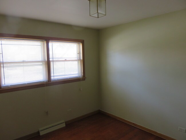 Building Photo - 1673 Ash St