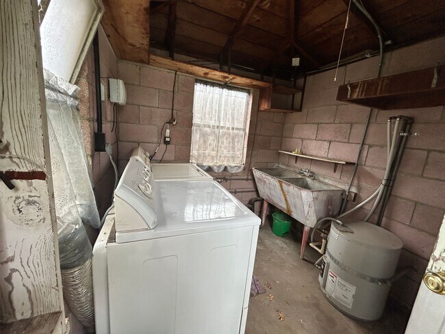 Building Photo - 2856 Calecita Way