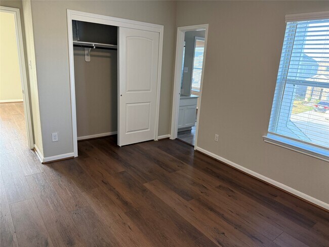 Building Photo - 1222 Obispo Ct