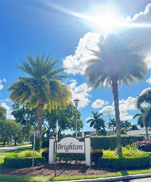 Building Photo - 204 Brighton E