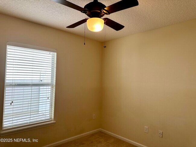 Building Photo - 300 Candlebark Dr