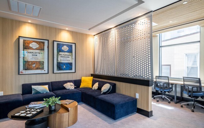 Building Photo - 32 Oakland Ave