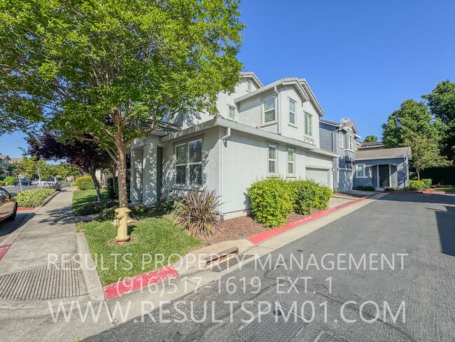 Building Photo - 3 bedroom Lincoln Home in Gated Community