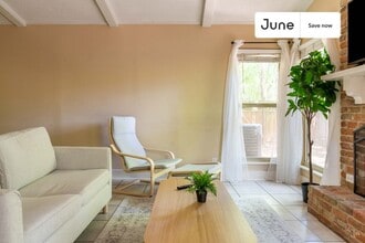 Building Photo - 9104 Quail Creek Dr