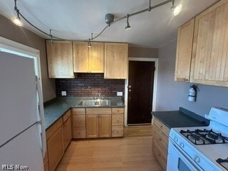 Building Photo - 3857 W 137th St
