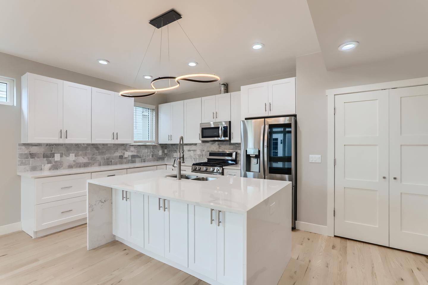 Building Photo - Exquisite Lincoln Park townhouse near 10th & Osage Station