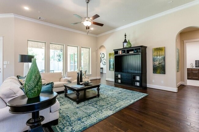 Building Photo - 2064 Bluestem Dr