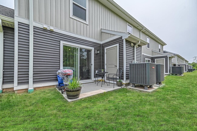 Building Photo - Kellinger Greene