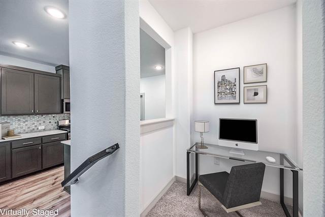 Building Photo - 692 Vista Oaks Rd