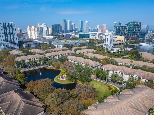 Building Photo - 705 Mainsail Dr