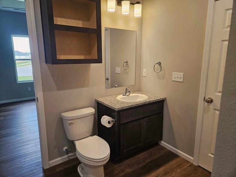 Building Photo - 928 Dishman Cir